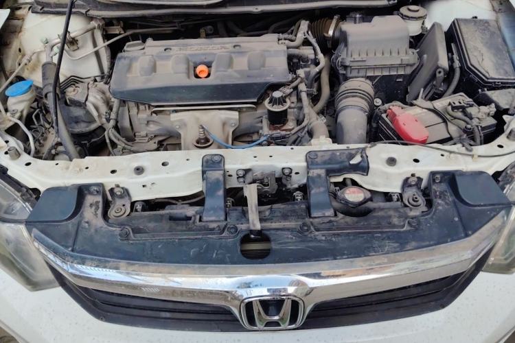 Used Honda Civic 2012 1.8L automatic luxury edition Engine Bay