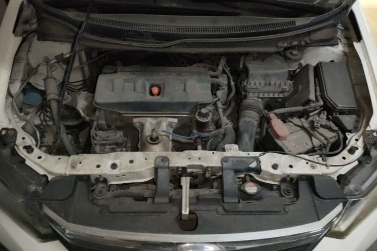Used Honda Civic 2012 1.8L automatic luxury edition Engine Bay