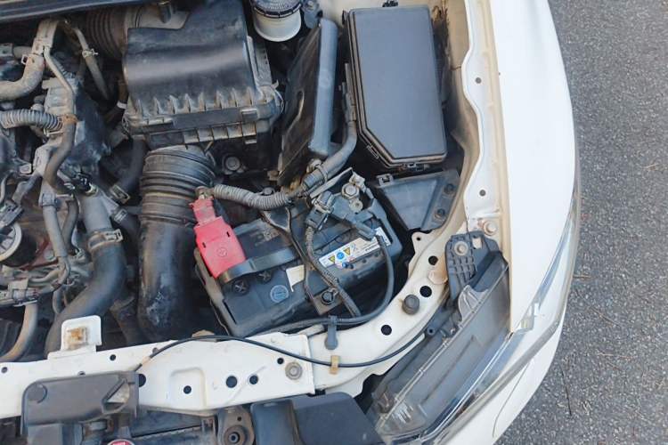 Used Honda Civic 2012 1.8L automatic luxury edition Engine Bay Left