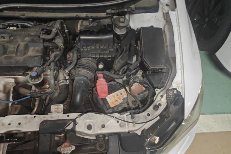 Used Honda Civic 2012 1.8L automatic luxury edition Engine Bay Left