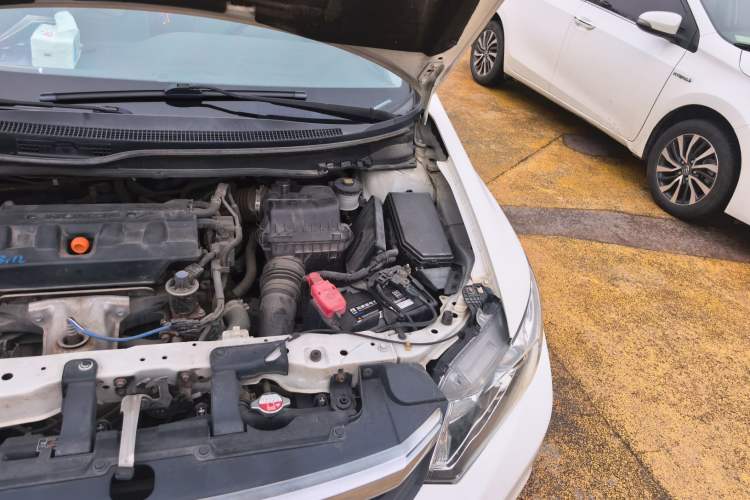 Used Honda Civic 2012 1.8L automatic comfort version Engine Bay Left
