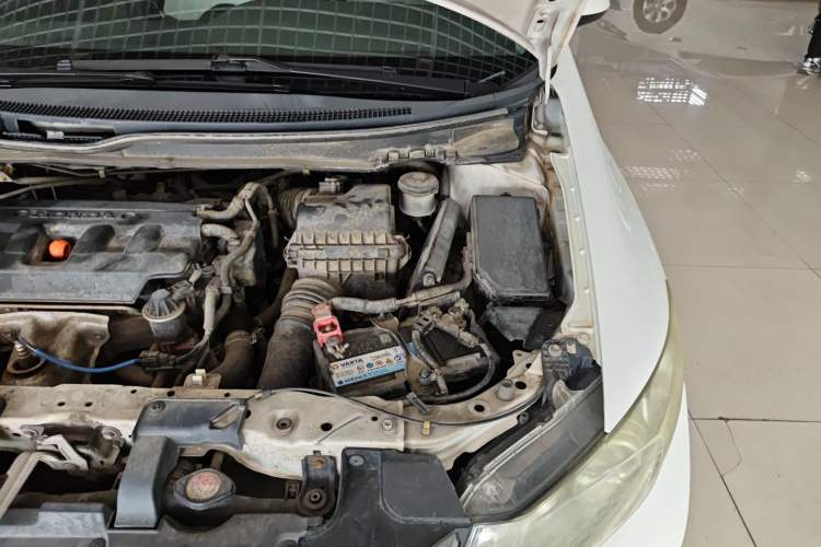 Used Honda Civic 2012 1.8L automatic comfort version Engine Bay Left