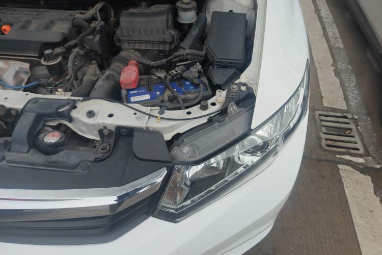 Used Honda Civic 2012 1.8L automatic comfort version Engine Bay Left