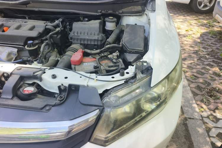 Used Honda Civic 2012 1.8L automatic comfort version Engine Bay Left