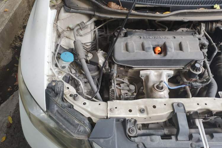 Used Honda Civic 2012 1.8L automatic comfort version Engine Bay Right