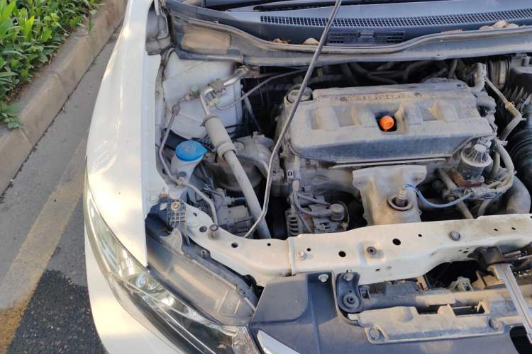 Used Honda Civic 2012 1.8L automatic comfort version Engine Bay Right