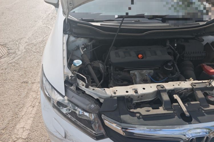 Used Honda Civic 2012 1.8L automatic luxury edition Engine Bay Right