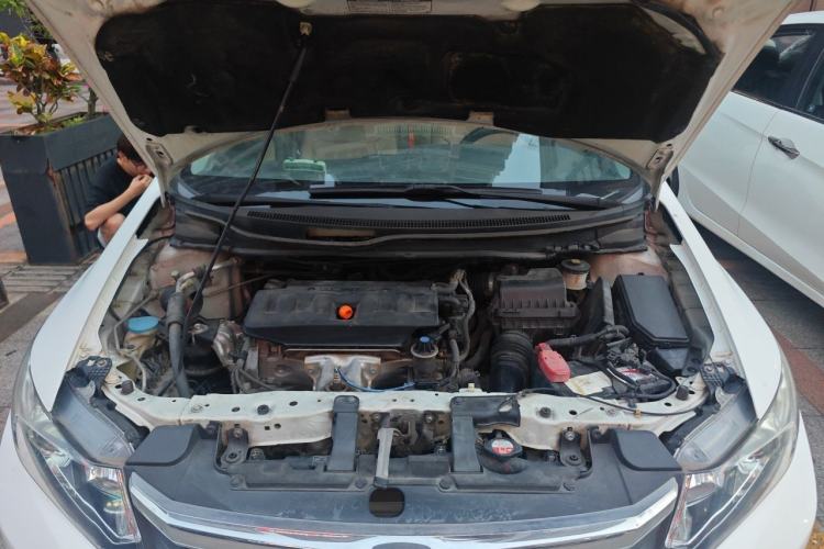 Used Honda Civic 2012 1.8L automatic comfort version Engine Bay