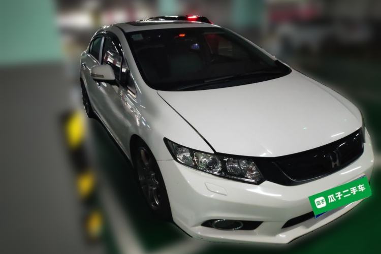 Used Honda Civic 2012 1.8L automatic luxury edition Front Right 45 Deg