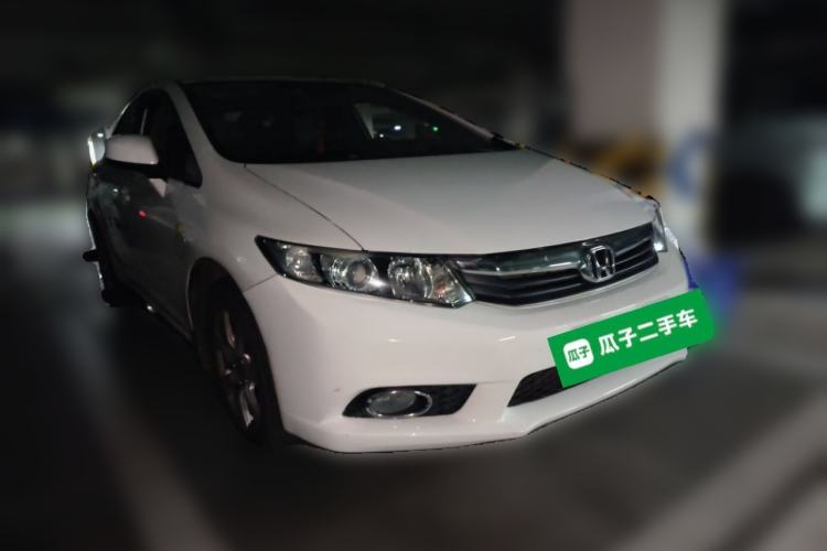 Used Honda Civic 2012 1.8L automatic comfort version Front Right 45 Deg