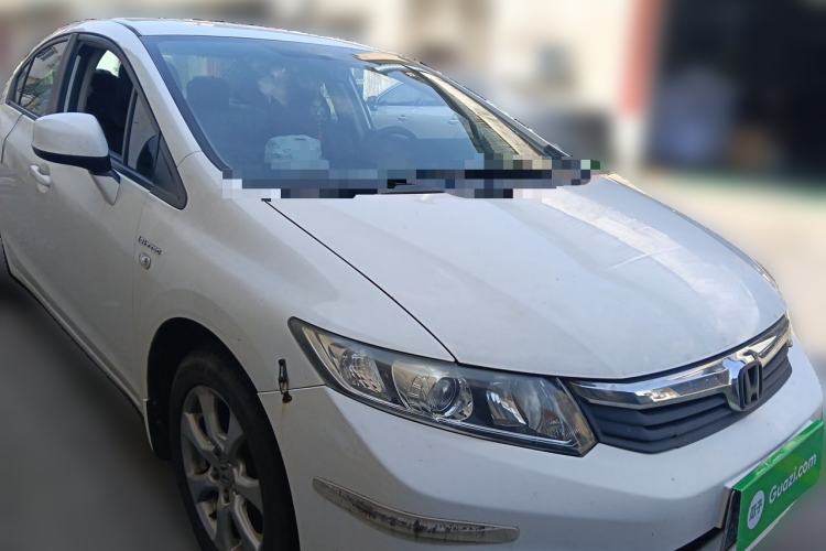 Used Honda Civic 2012 1.8L manual Comfort version Front Right 45 Deg