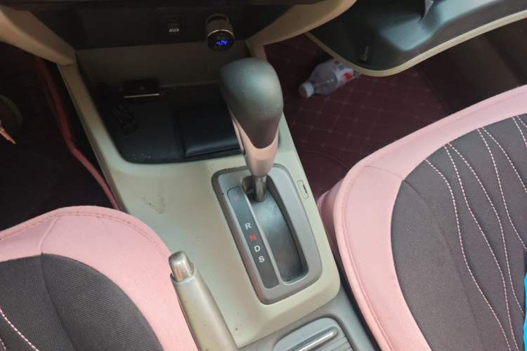 Used Honda Civic 2012 1.8L automatic luxury edition Gear Lever