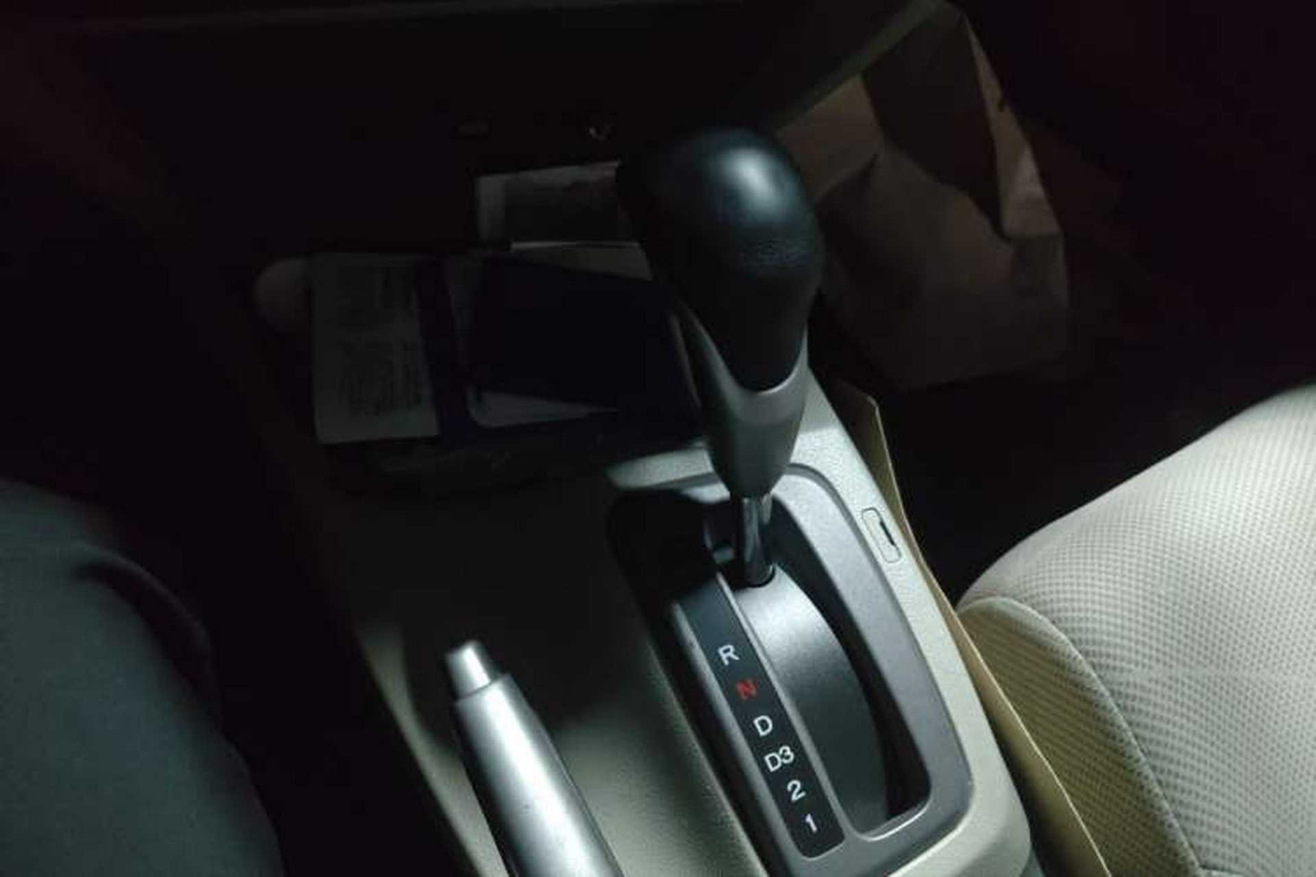 Used Honda Civic 2012 1.8L automatic comfort version Gear Lever