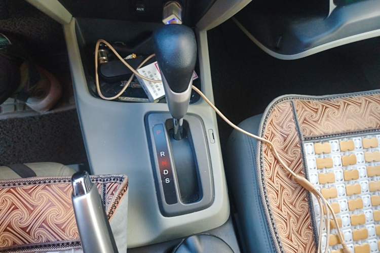 Used Honda Civic 2012 1.8L automatic luxury edition Gear Lever