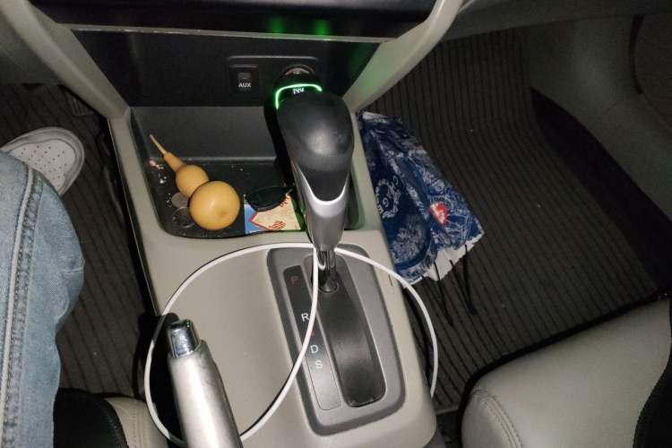 Used Honda Civic 2012 1.8L automatic luxury edition Gear Lever
