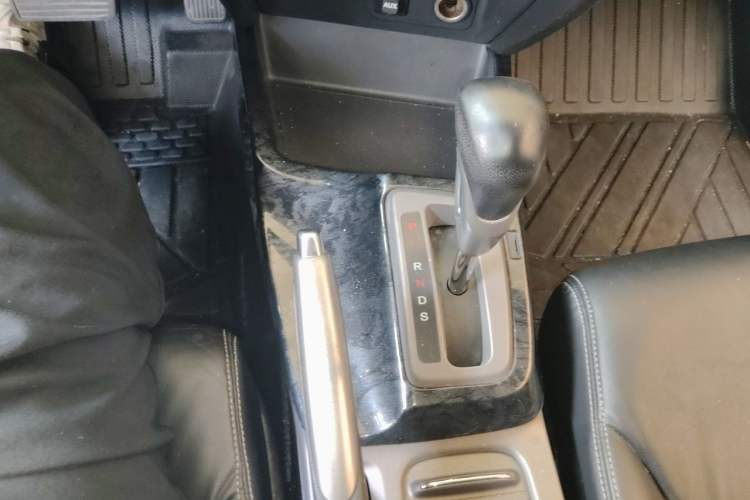 Used Honda Civic 2012 1.8L automatic luxury edition Gear Lever