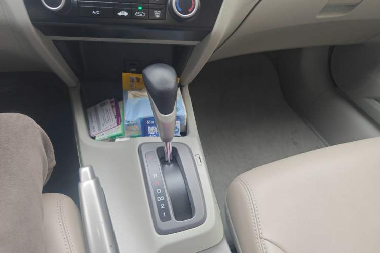 Used Honda Civic 2012 1.8L automatic comfort version Gear Lever