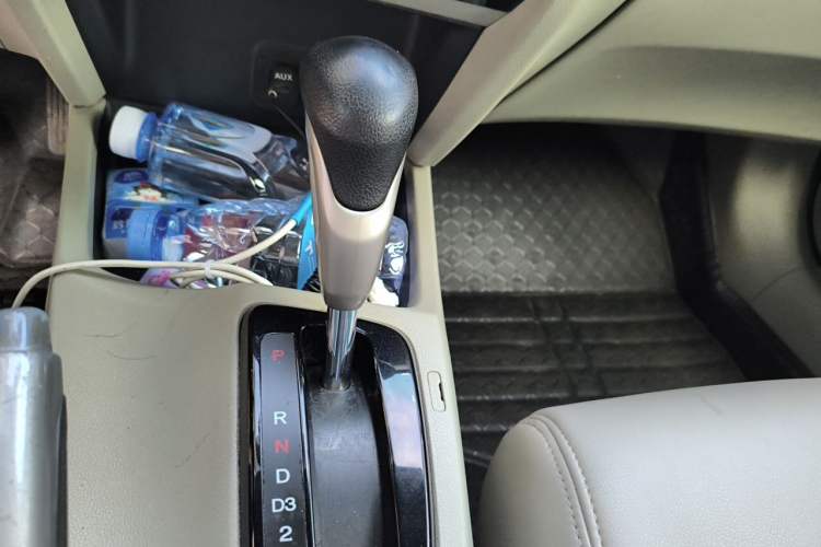 Used Honda Civic 2012 1.8L automatic comfort version Gear Lever