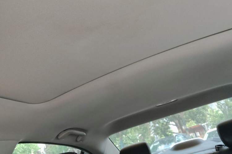 Used Honda Civic 2012 1.8L automatic luxury edition Headliner