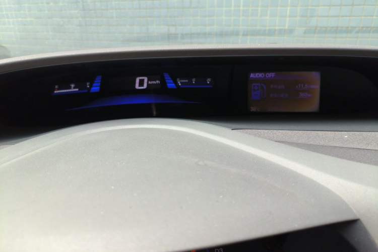 Used Honda Civic 2012 1.8L automatic comfort version Instrument Cluster