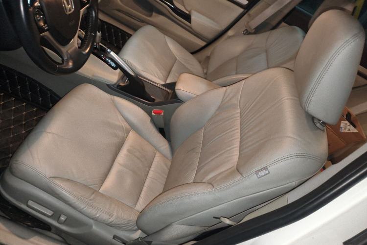 Used Honda Civic 2012 1.8L automatic luxury edition Left Front Seat