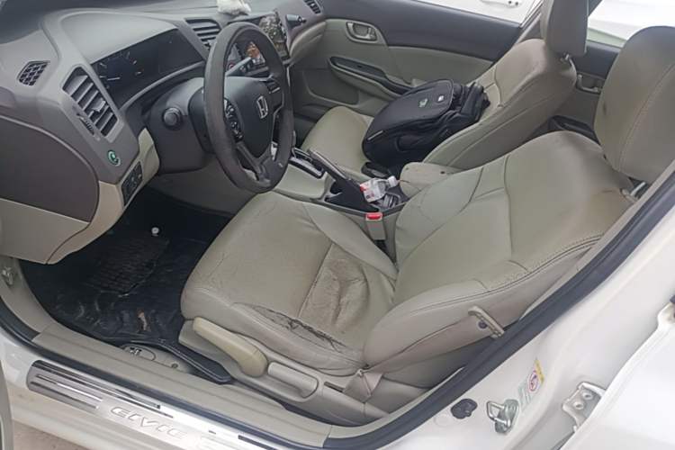 Used Honda Civic 2012 1.8L automatic comfort version Left Front Seat