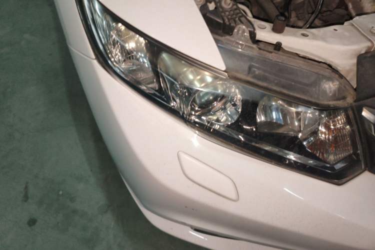 Used Honda Civic 2012 1.8L automatic luxury edition Right Front Headlight
