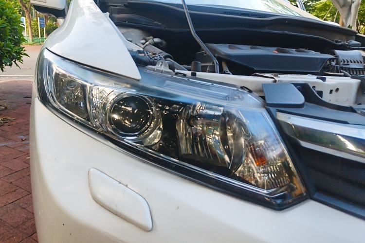 Used Honda Civic 2012 1.8L automatic luxury edition Right Front Headlight