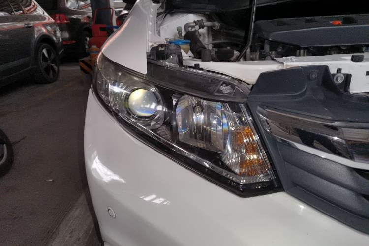 Used Honda Civic 2012 1.8L automatic comfort version Right Front Headlight