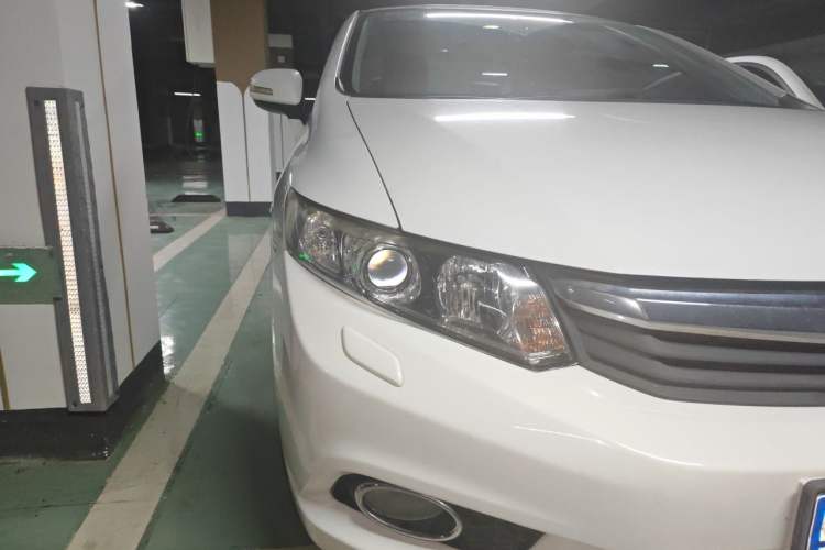 Used Honda Civic 2012 1.8L automatic luxury edition Right Front Headlight