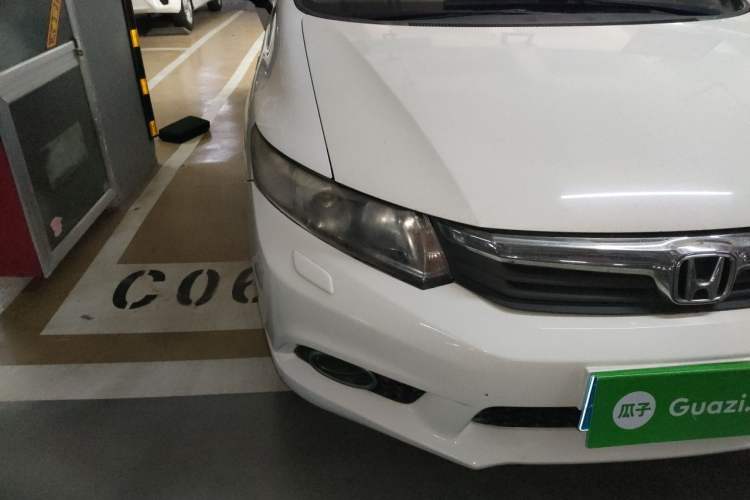 Used Honda Civic 2012 1.8L automatic luxury edition Right Front Headlight
