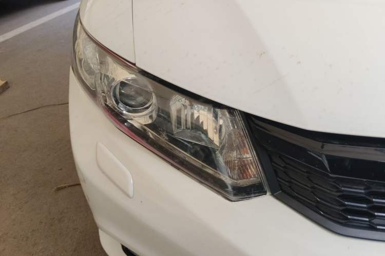 Used Honda Civic 2012 1.8L automatic luxury edition Right Front Headlight