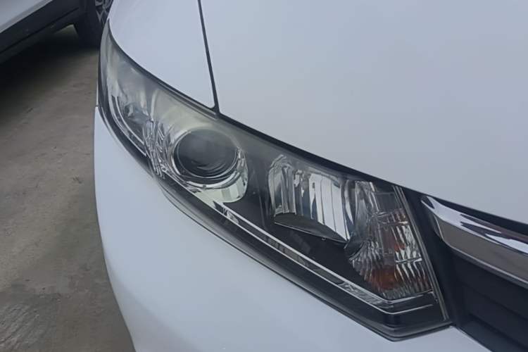 Used Honda Civic 2012 1.8L automatic comfort version Right Front Headlight