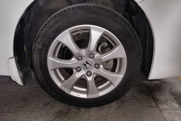 Used Honda Civic 2012 1.8L automatic comfort version Right Front Wheel Hub