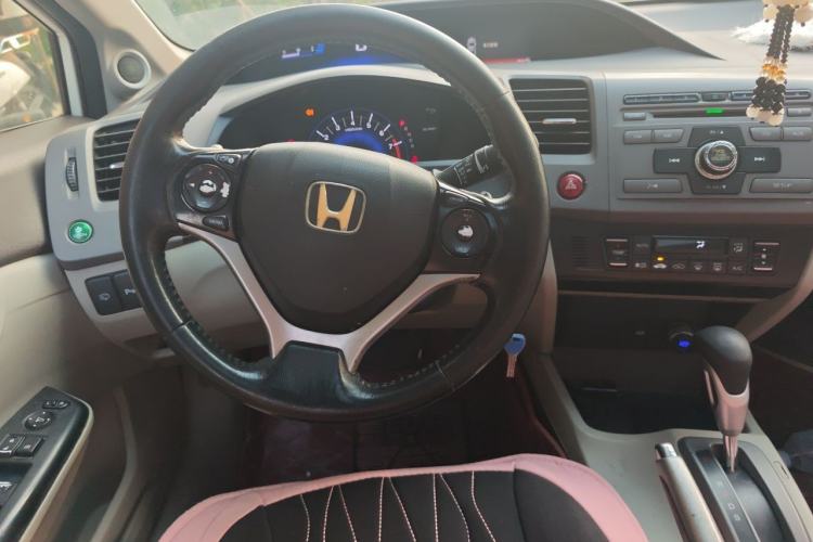 Used Honda Civic 2012 1.8L automatic luxury edition Steering Wheel