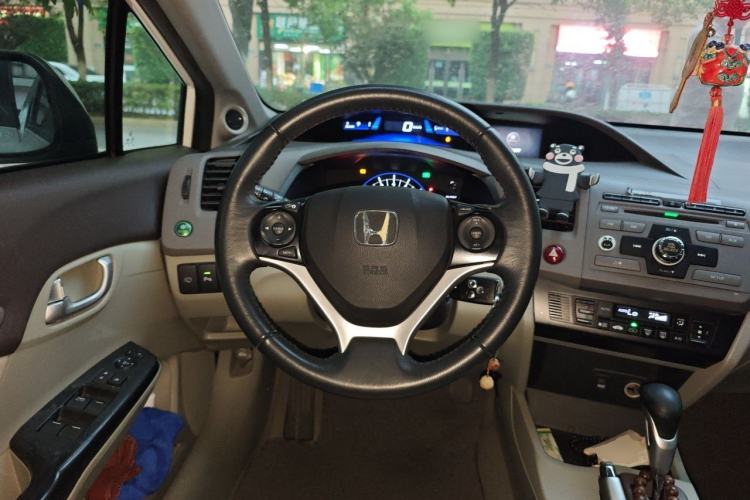 Used Honda Civic 2012 1.8L automatic luxury edition Steering Wheel