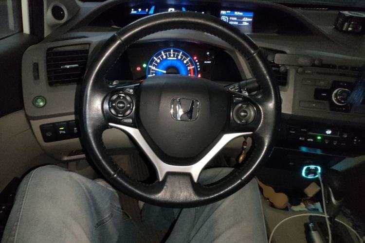Used Honda Civic 2012 1.8L automatic luxury edition Steering Wheel