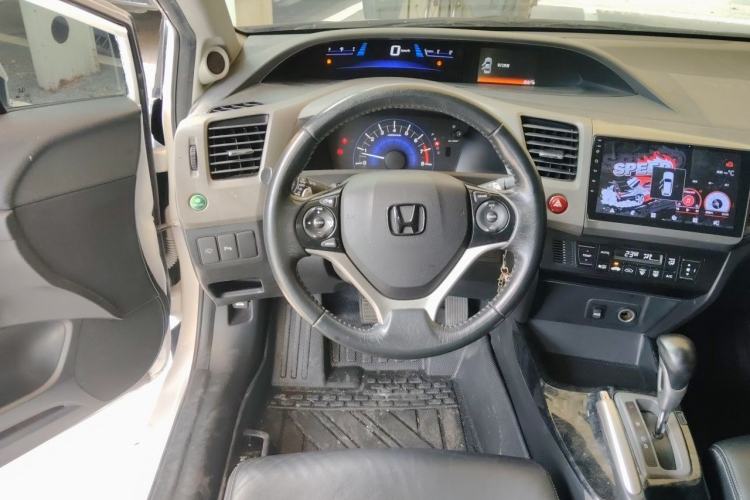 Used Honda Civic 2012 1.8L automatic luxury edition Steering Wheel