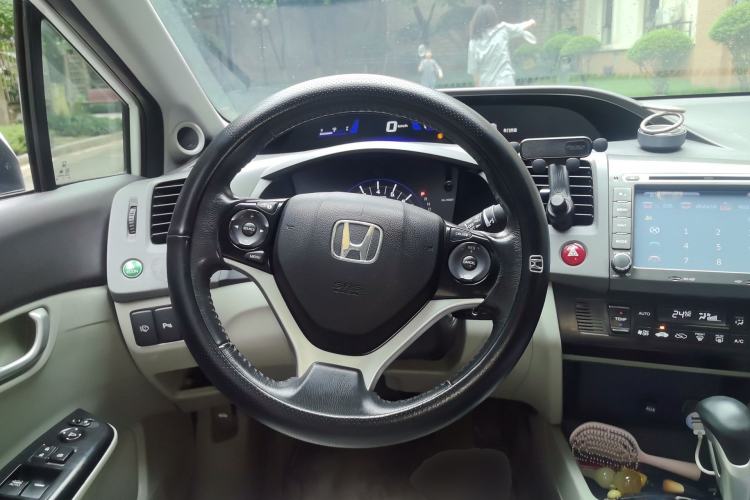 Used Honda Civic 2012 1.8L automatic luxury edition Steering Wheel