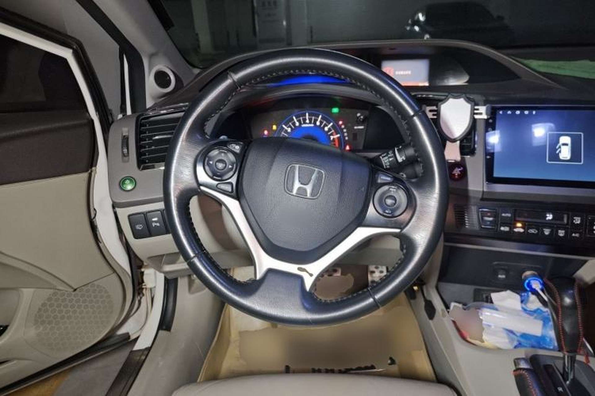 Used Honda Civic 2012 1.8L automatic luxury edition Steering Wheel