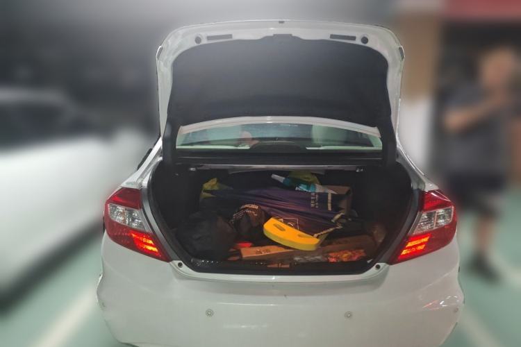 Used Honda Civic 2012 1.8L automatic luxury edition Trunk