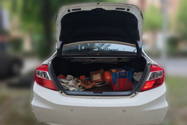 Used Honda Civic 2012 1.8L automatic luxury edition Trunk