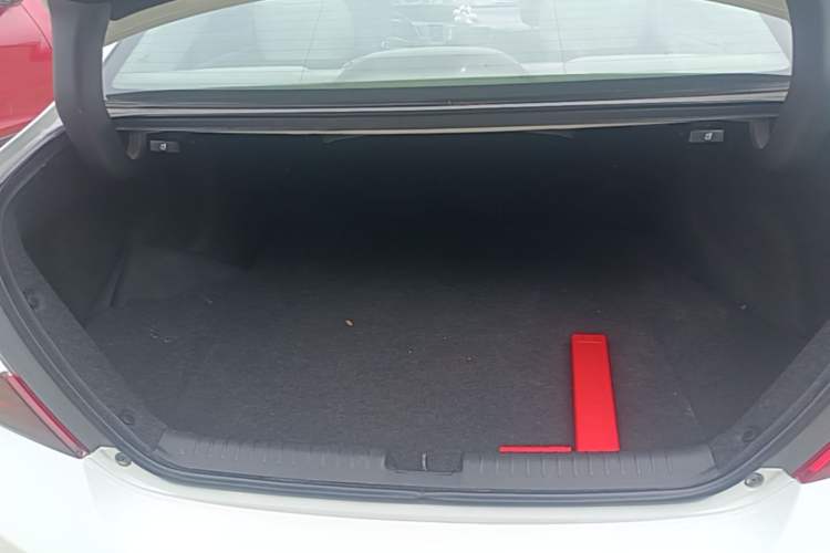 Used Honda Civic 2012 1.8L automatic comfort version Trunk