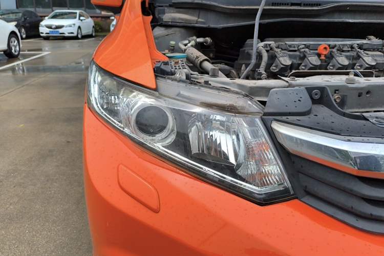 Used Honda Civic 2012 1.8L automatic luxury edition Right Front Headlight
