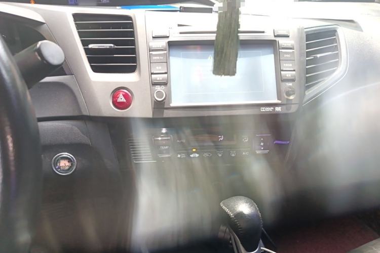 Used Honda Civic 2013 10th Anniversary 1.8L Automatic Luxury Edition Audio And AC Panel