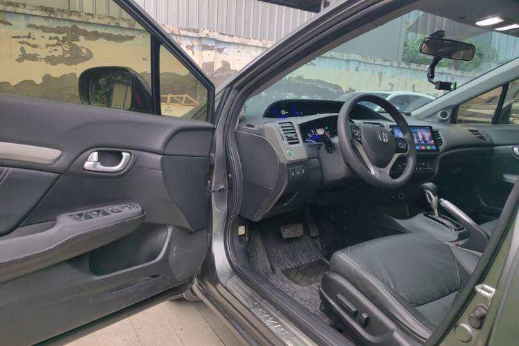 Used Honda Civic 2013 10th Anniversary 1.8L Automatic Luxury Edition Driver Seat