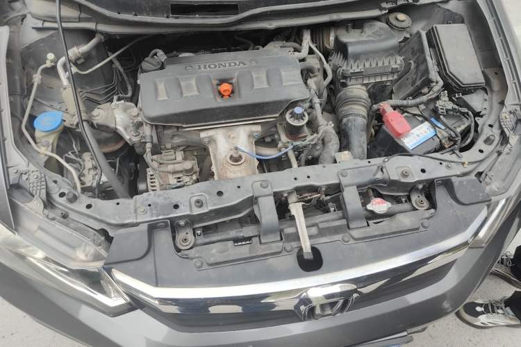 Used Honda Civic 2013 10th Anniversary 1.8L Automatic Comfort Version Engine Bay