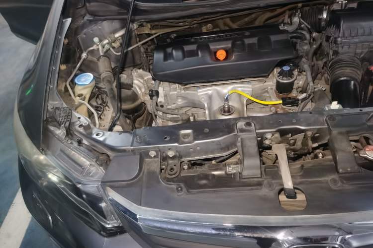 Used Honda Civic 2013 10th Anniversary 1.8L Automatic Luxury Edition Engine Bay Right