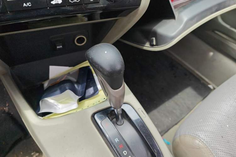 Used Honda Civic 2013 10th Anniversary 1.8L Automatic Comfort Version Gear Lever