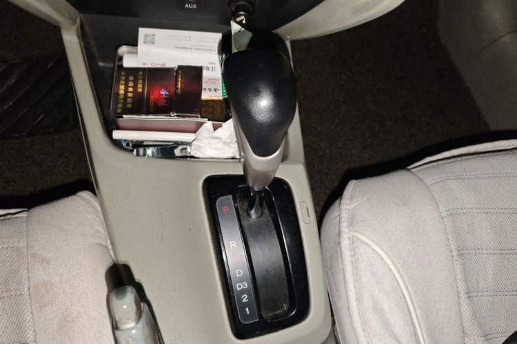 Used Honda Civic 2013 10th Anniversary 1.8L Automatic Comfort Version Gear Lever